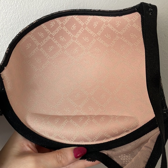 Victoria’s Secret Nude and Black Lace Bra 34DD - Picture 3 of 7